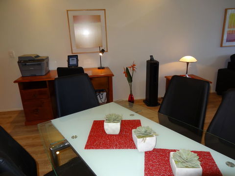 Waterfront Resort Villa With Buggy - St Kilda Accommodation 8
