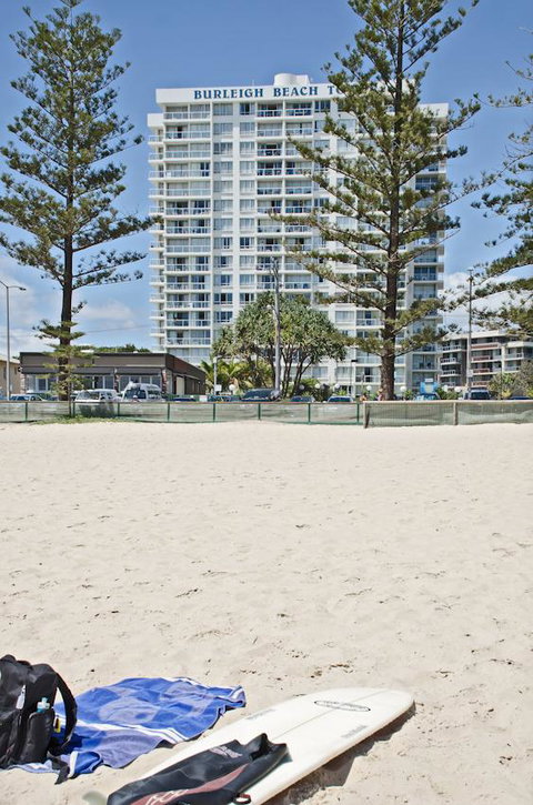 Burleigh Beach Tower - St Kilda Accommodation 15