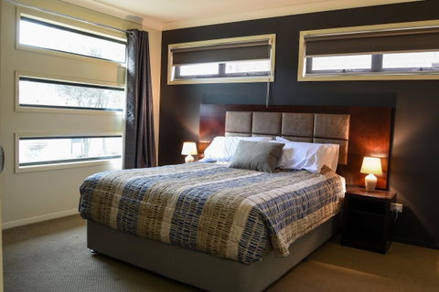 Atricom - St Kilda Accommodation 1