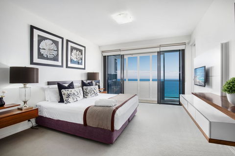Ultra Broadbeach - St Kilda Accommodation 18