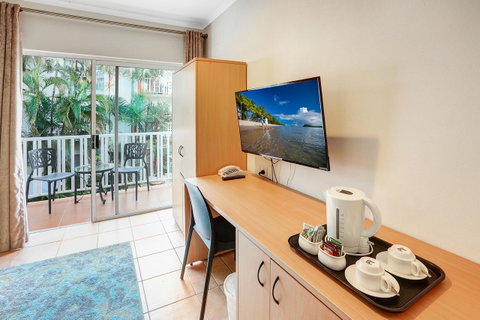 Coral Tree Inn - St Kilda Accommodation 12