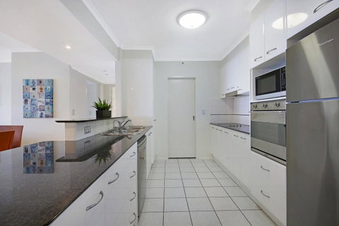 Oscar On Main Beach Resort - St Kilda Accommodation 16