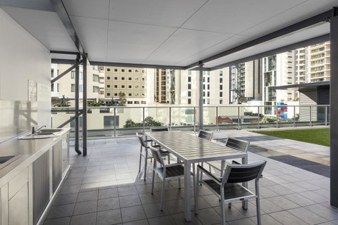 Apartments @ 108 Albert - St Kilda Accommodation 10