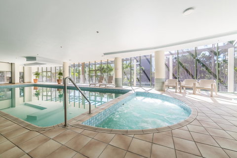 The Meriton Apartments On Main Beach - St Kilda Accommodation 33