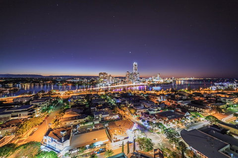 The Meriton Apartments On Main Beach - St Kilda Accommodation 25