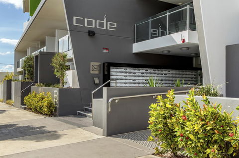 Code Apartments - St Kilda Accommodation 14