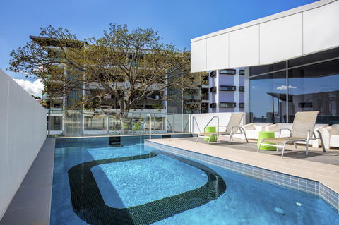 Code Apartments - St Kilda Accommodation 11