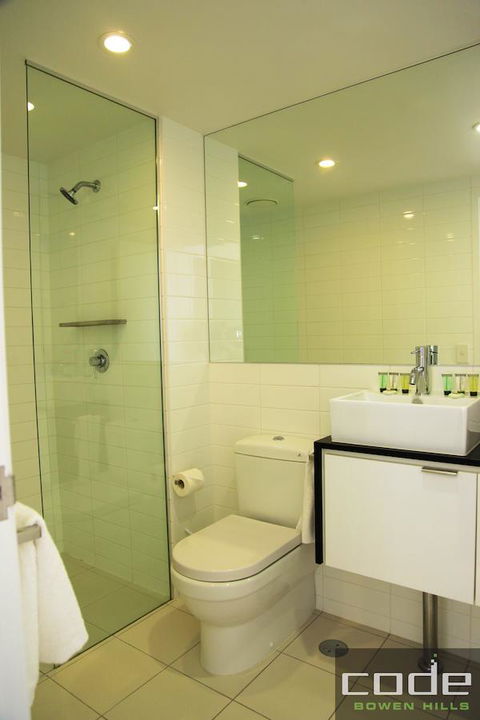 Code Apartments - St Kilda Accommodation 33
