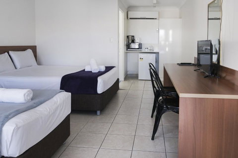 Sunshine Beach Resort - St Kilda Accommodation 9