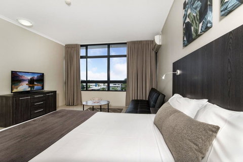 Sunshine Tower Hotel - St Kilda Accommodation 9