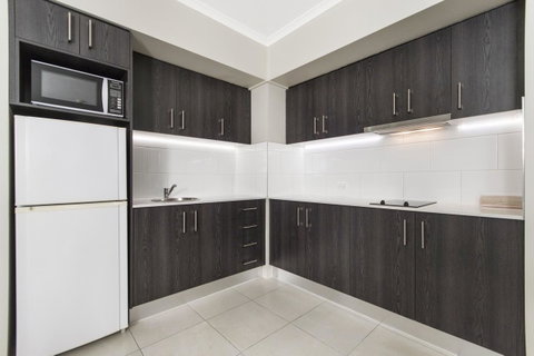 Sunshine Tower Hotel - St Kilda Accommodation 21