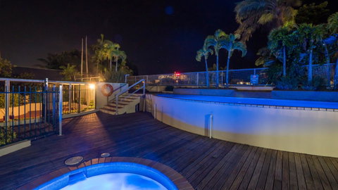 Sunshine Tower Hotel - St Kilda Accommodation 12