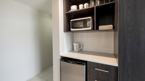 Sunshine Tower Hotel - St Kilda Accommodation 8