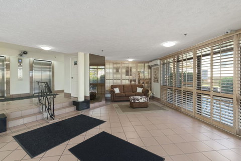 Burleigh Esplanade Apartments - St Kilda Accommodation 31