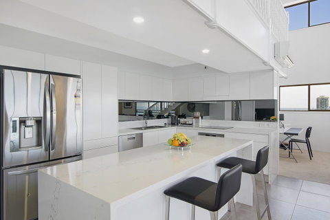 Burleigh Esplanade Apartments - St Kilda Accommodation 33