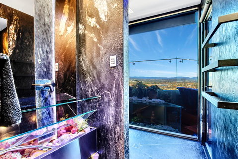 Burleigh Esplanade Apartments - St Kilda Accommodation 7
