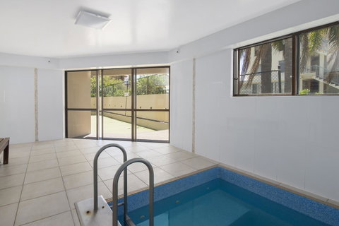 Burleigh Esplanade Apartments - St Kilda Accommodation 23