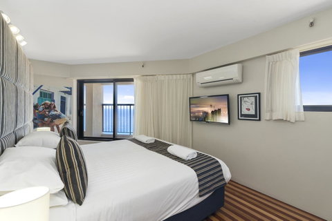 Burleigh Esplanade Apartments - St Kilda Accommodation 28