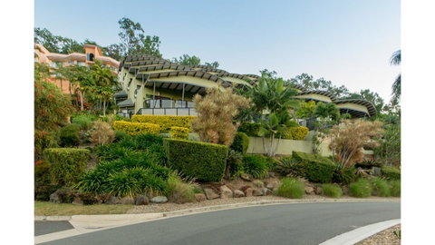 Paradise Penthouse At Waves - Airlie Beach - St Kilda Accommodation 29