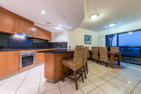 Paradise Penthouse At Waves - Airlie Beach - St Kilda Accommodation 4