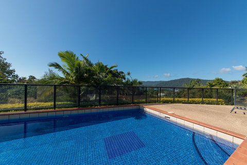 Paradise Penthouse At Waves - Airlie Beach - St Kilda Accommodation 3