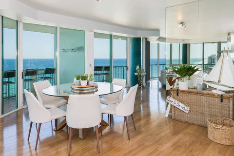 The Waterford On Main Beach - St Kilda Accommodation 9