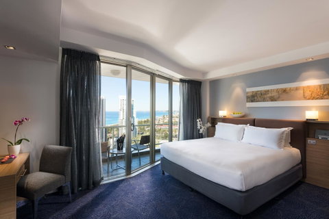 Sofitel Gold Coast Broadbeach - St Kilda Accommodation 3