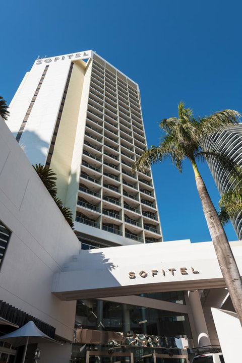 Sofitel Gold Coast Broadbeach - St Kilda Accommodation 7