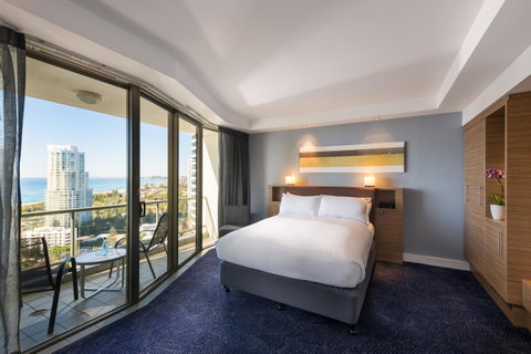 Sofitel Gold Coast Broadbeach - St Kilda Accommodation 8