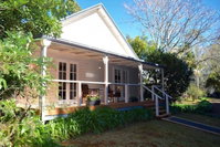 Curtis Falls Cottage