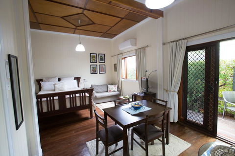 Pale Pacific Holiday Units - St Kilda Accommodation 21