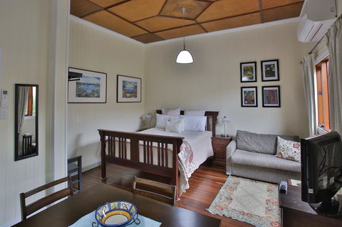 Pale Pacific Holiday Units - St Kilda Accommodation 9