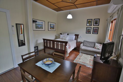Pale Pacific Holiday Units - St Kilda Accommodation 8