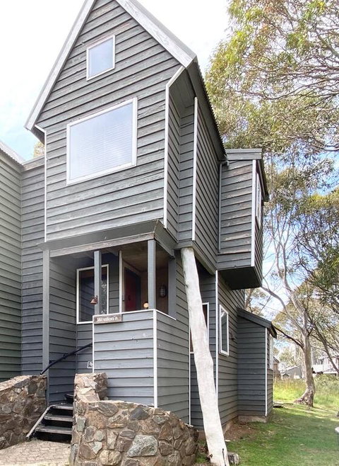 Westons - St Kilda Accommodation 3