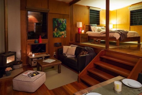 Whispering Valley Cottage Retreat - St Kilda Accommodation 2