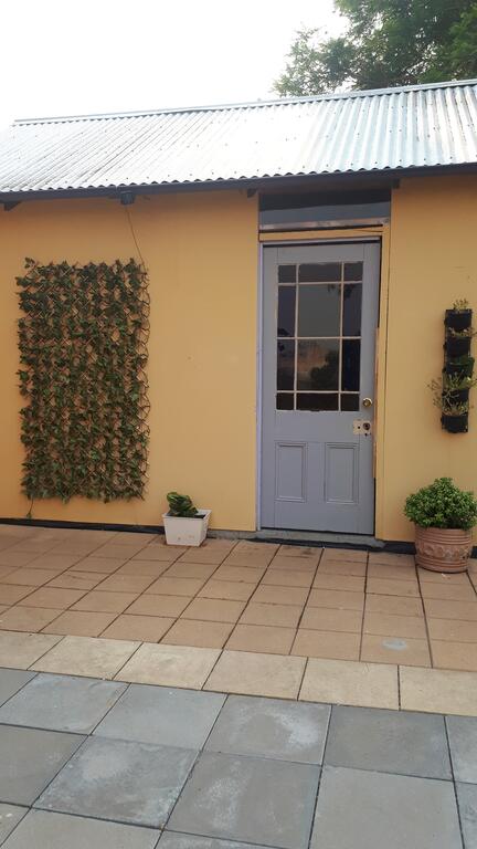 Willowgate Hall Luxury Hosted B&B - St Kilda Accommodation 1