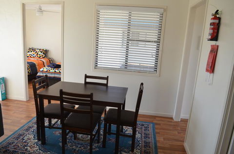 Wondai Accommodation Units And Villas - St Kilda Accommodation 2