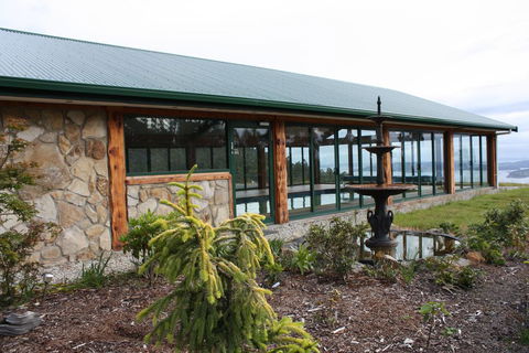 Woodbridge Hill Hideaway - St Kilda Accommodation 1
