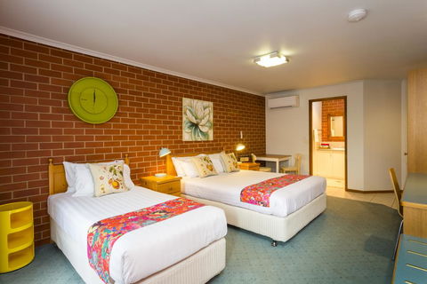 Yackandandah Motor Inn - St Kilda Accommodation 3