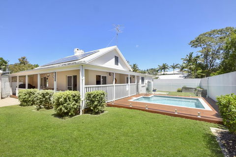 Wyuna Drive - St Kilda Accommodation 1