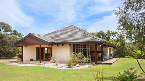 Yallingup Retreat - St Kilda Accommodation 0