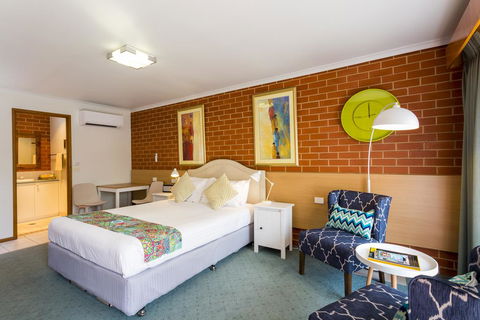 Yackandandah Motor Inn - St Kilda Accommodation 0