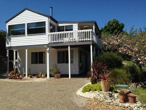 Yarra Glen Bed & Breakfast - St Kilda Accommodation 0
