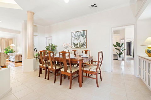 8 Flecker - Winthrop Mansion - St Kilda Accommodation 3