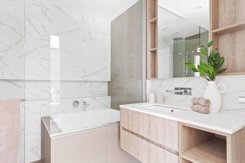 A 2BR Apt With Stunning City Views FREE Parking - St Kilda Accommodation 4