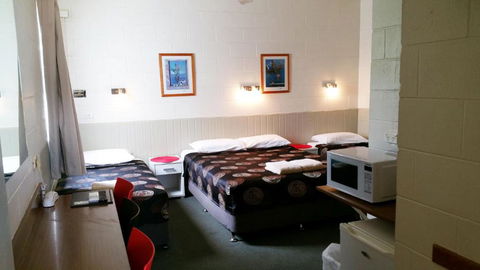 A&A Lodge Motel - St Kilda Accommodation 1