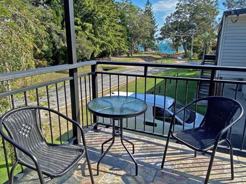 A BEACH AFFAIR - St Kilda Accommodation 0