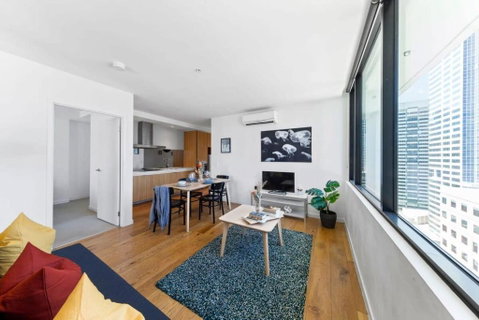 A Chic 2BR Apt City Views Near Southern Cross - St Kilda Accommodation 1