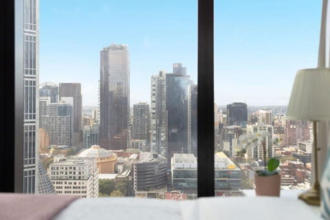 A Chic 2BR Apt Near Melbourne CBD W FREE Parking - St Kilda Accommodation 1