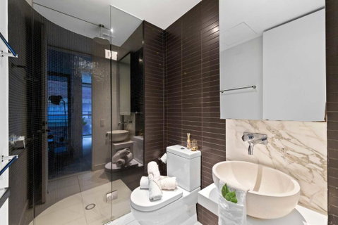 A Chic & Comfy 2BR Apt Near Federation Square - St Kilda Accommodation 3